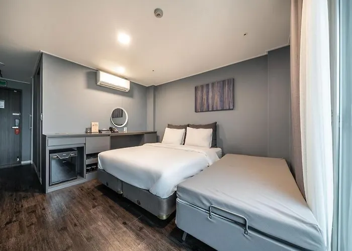 Myeongdong Chungmuro Youngin Hotel Seoul