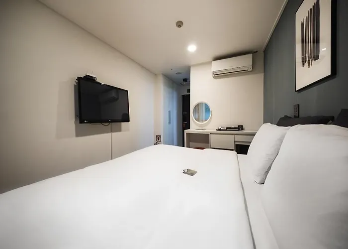Myeongdong Chungmuro Youngin Hotel 2*